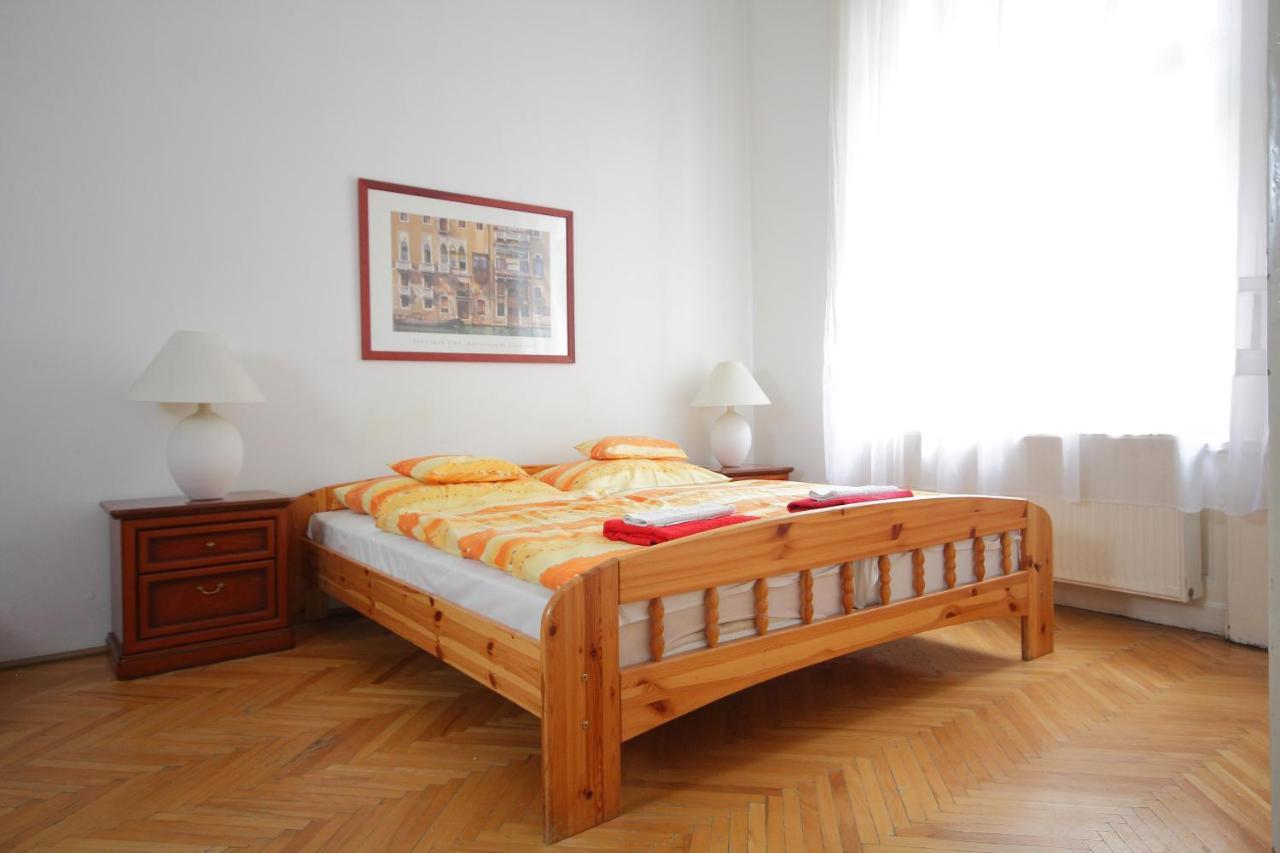 Blue Rose Apartment Budapest Esterno foto
